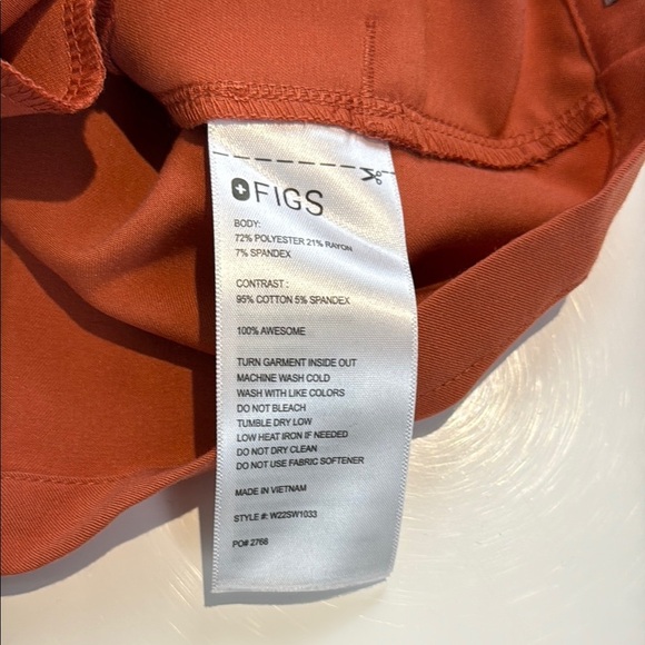 Figs Yola Top Size Extra Small Terracotta Scrubs - Picture 8 of 8